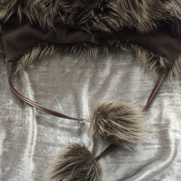 Sold☘️Fuzzy Fur Rave Hat - Picture 2 of 5